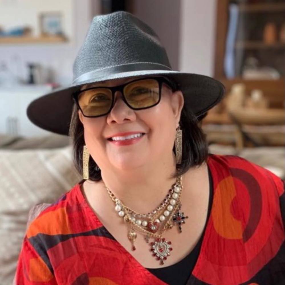 Meet your Posher, Adriana